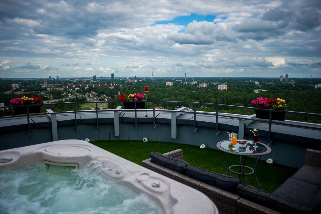 Skyhouse Riga Amazing Penthouse And Spa Ngoại thất bức ảnh