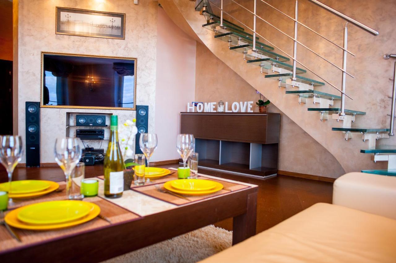 Skyhouse Riga Amazing Penthouse And Spa Ngoại thất bức ảnh