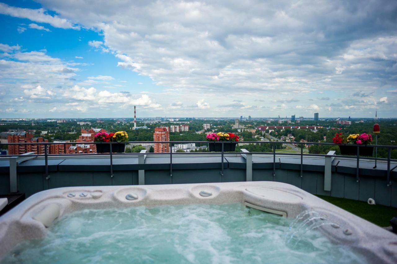 Skyhouse Riga Amazing Penthouse And Spa Ngoại thất bức ảnh
